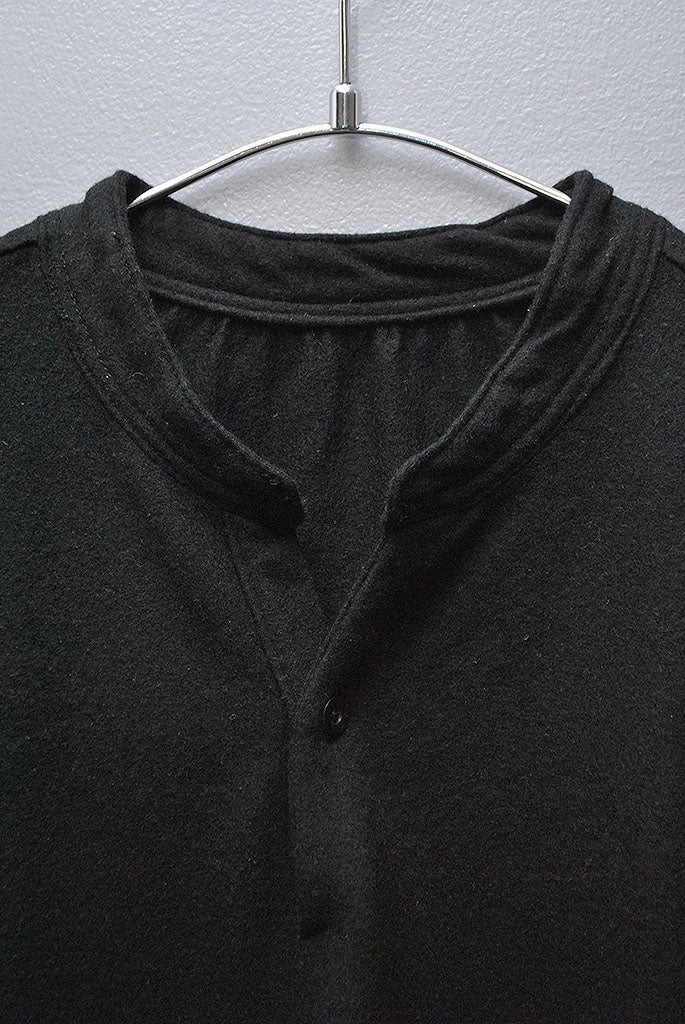 COLINA HENLEY NECK PO SHIRTS