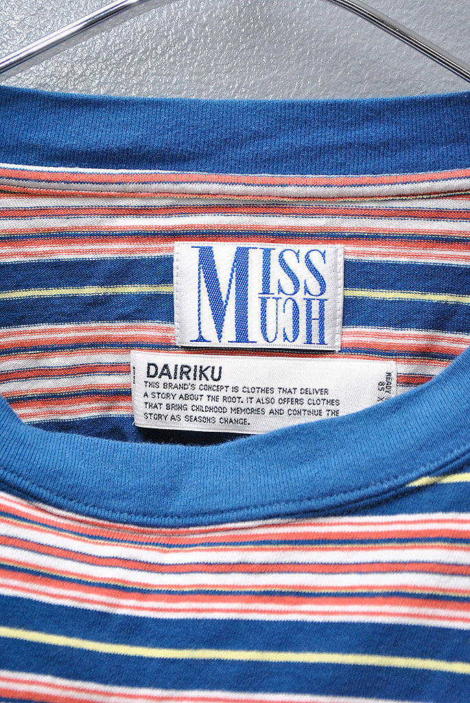 DAIRIKU MISSMUCH Border Football Tee