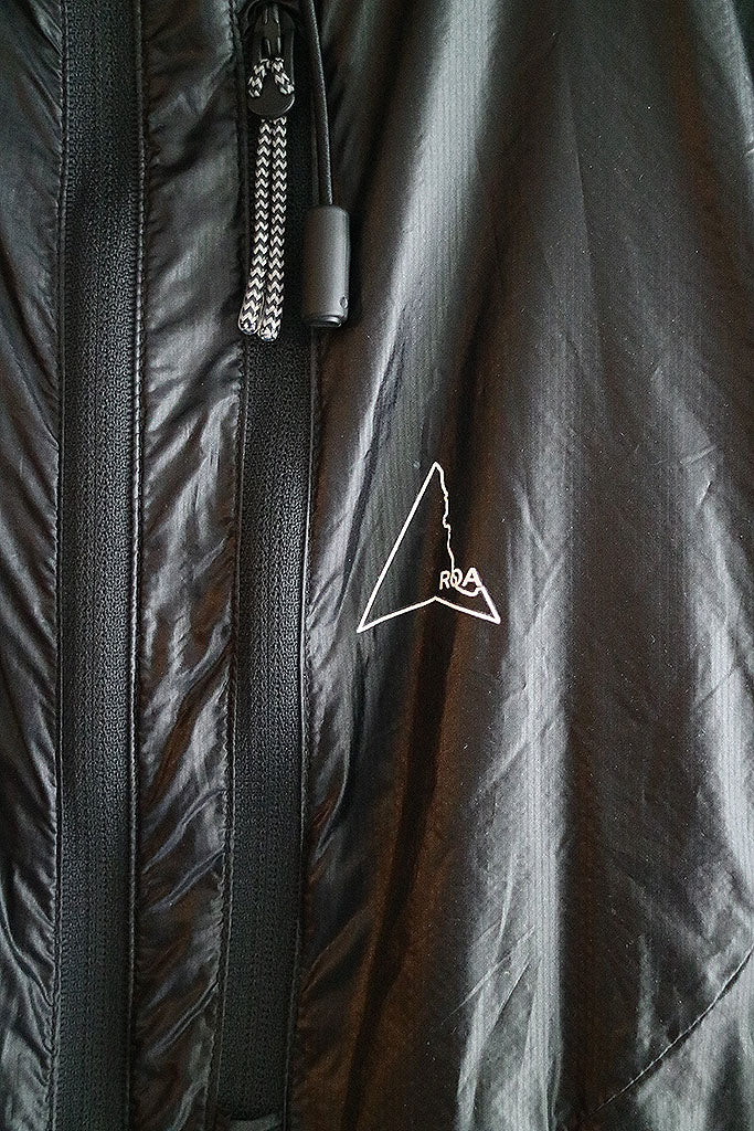 ROA WINDBREAKER