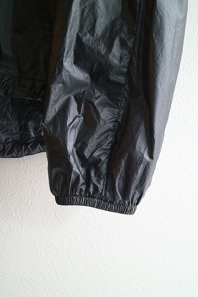 ROA WINDBREAKER