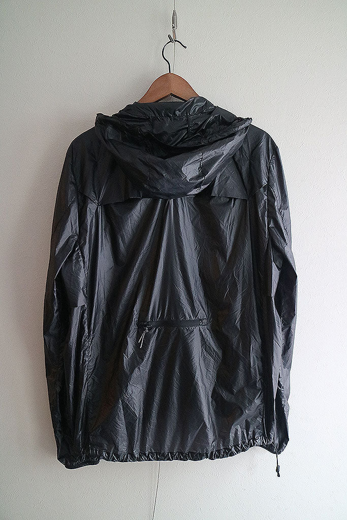 ROA WINDBREAKER