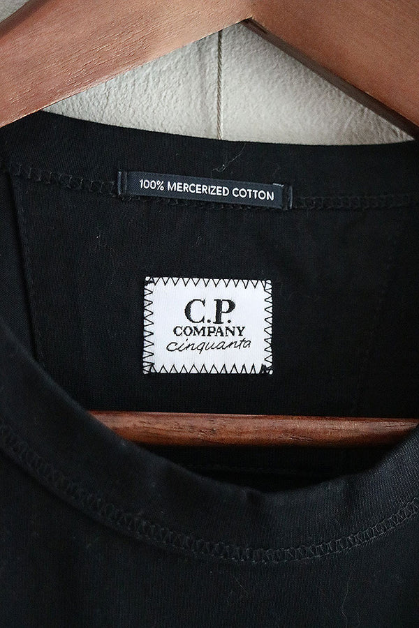 【C.P. Company】Tシャツジャージグラフィックロゴ C.P. Company グラフィック Tシャツ | ブルー | FARFETCH JP