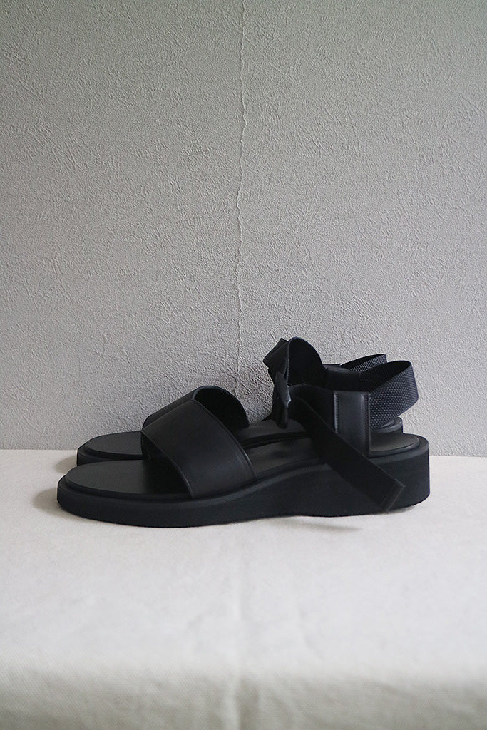 FOOTWORKS Sandals