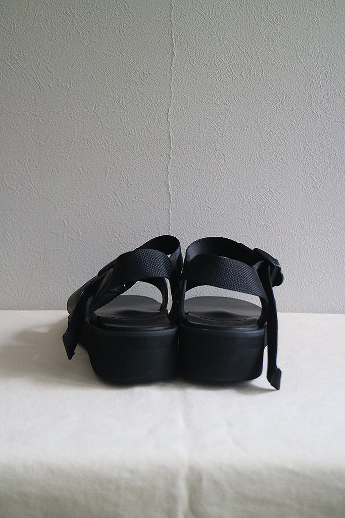 FOOTWORKS Sandals