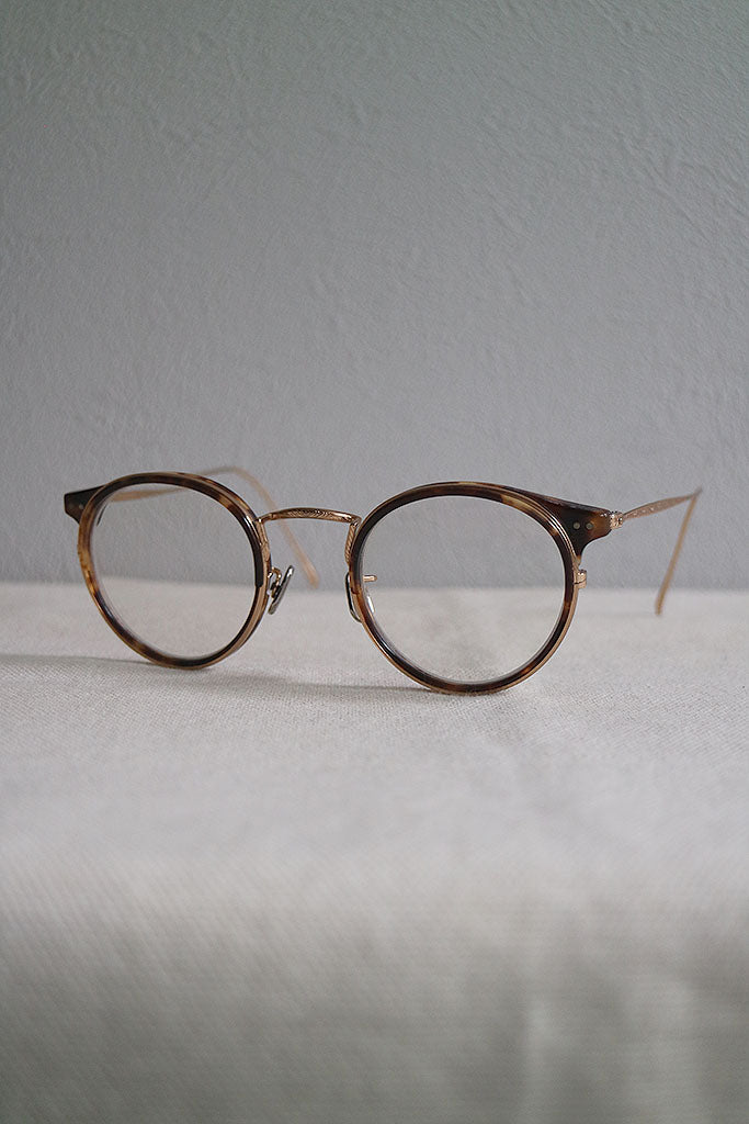 EYEVAN7285 542