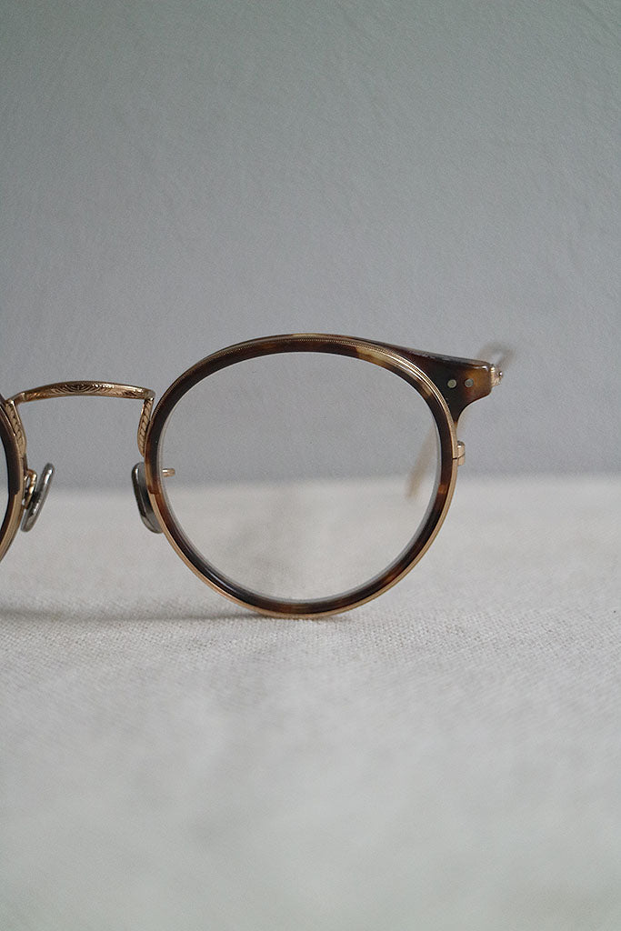 EYEVAN7285 542