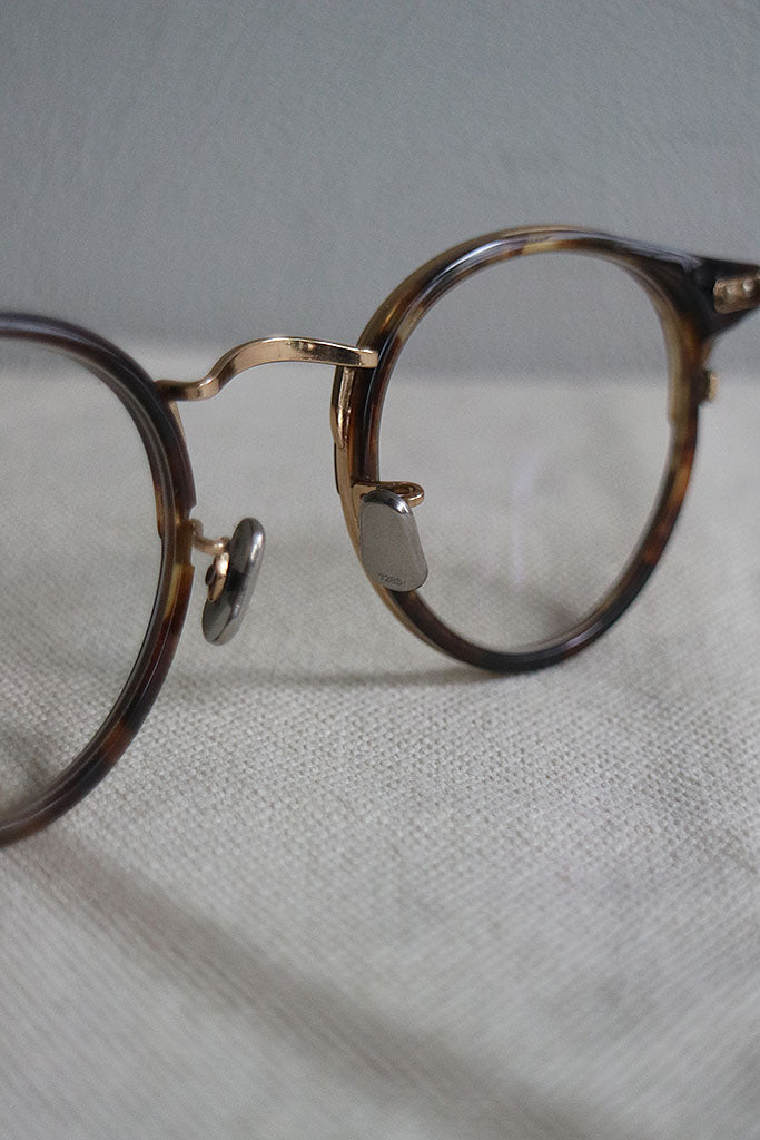 EYEVAN7285 542