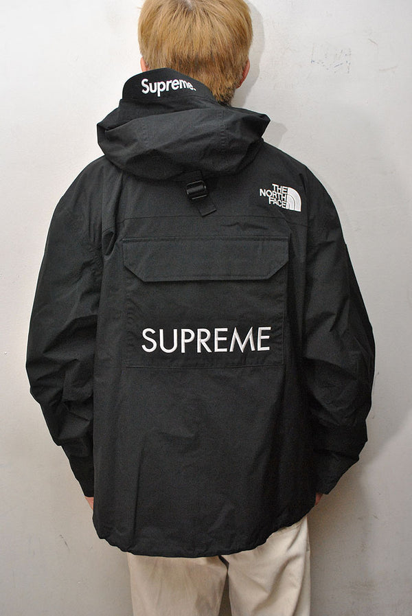 SUPREME × THE NORTH FACE Cargo Jacket