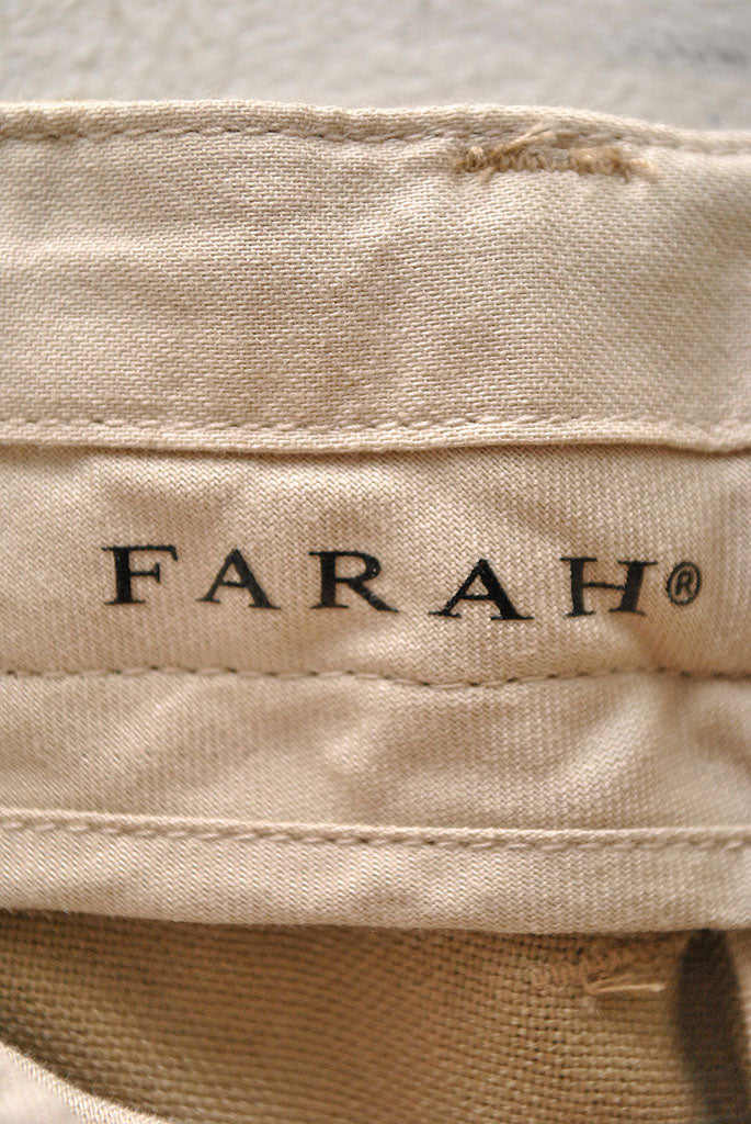 FARAH Two-tuck Wide Tapered Pants