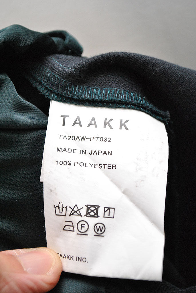 TAAKK SATIN SATIN EYELET﻿﻿﻿