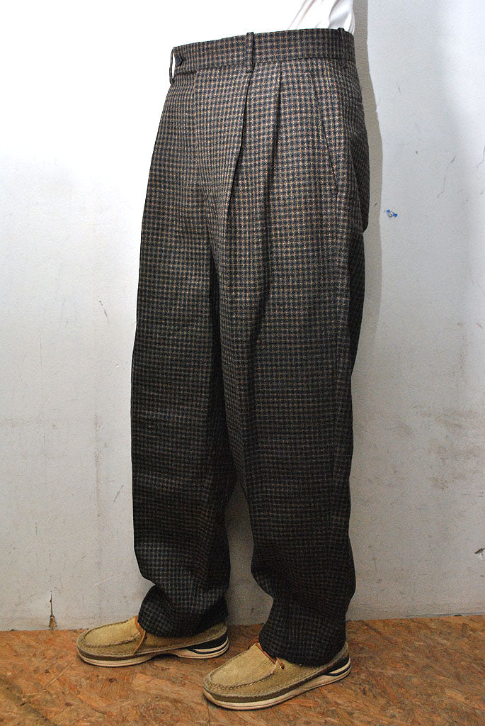 SCYE Shetland Wool Tweed Pleated Trousers