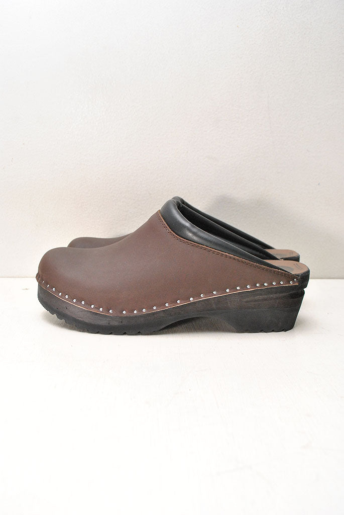 TROENTORP Swedish Clog Plain Toe